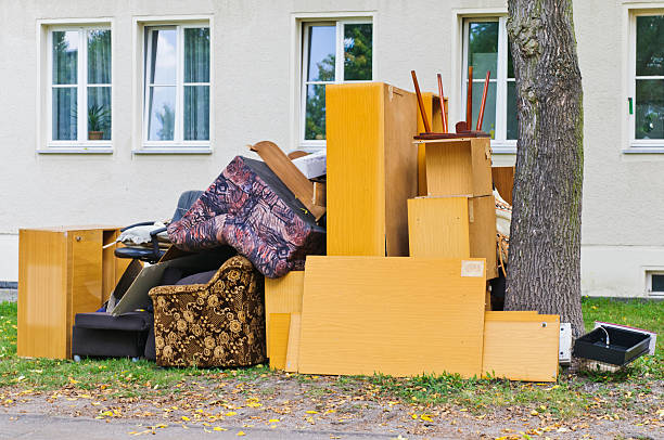 Best Yard Waste Removal  in Milpitas, CA